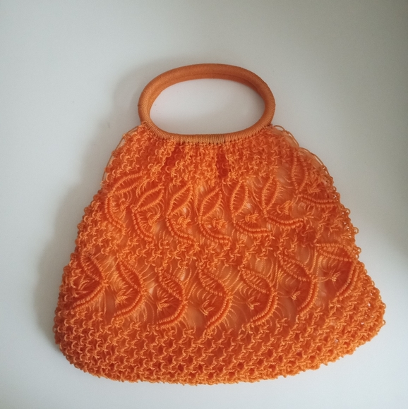 🧡👜 Orange Handbag 👜🧡 - Picture 3 of 5